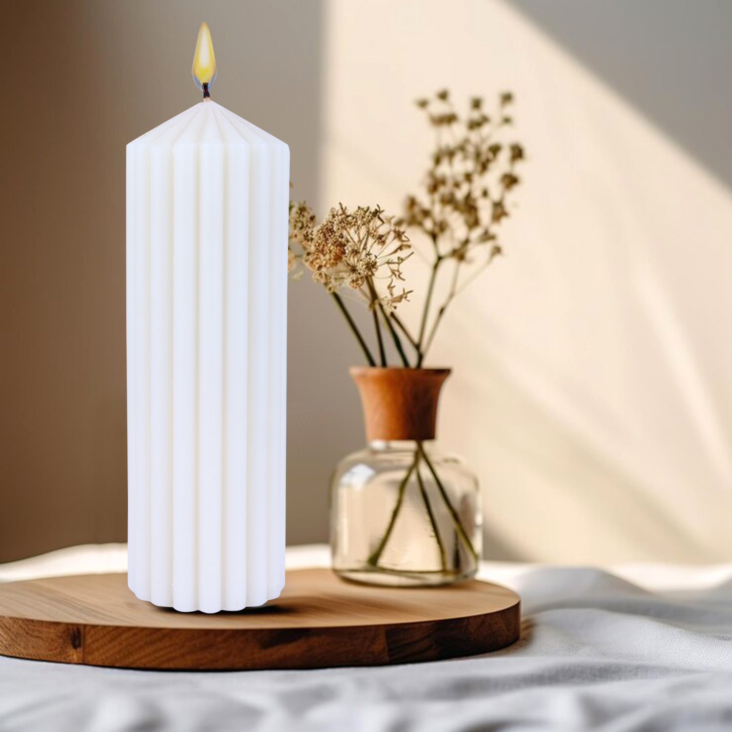 Pointed Broad Ribbed Pillar